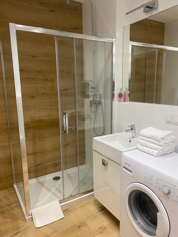 Apartamenty Bruno I Bianca W Symphony Modern Tower Gdynia 2 I 3 Pietro Exteriör bild
